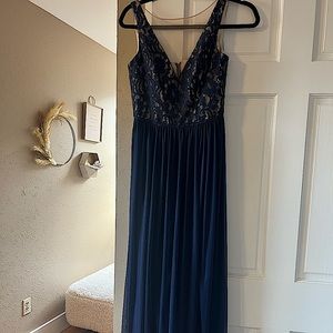 David’s Bridal Marine Navy Bridesmaids Dress | LIKE NEW | Size 2 no alterations